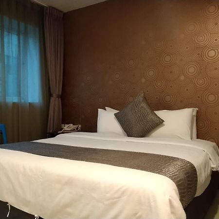 Boston Plus Hotel Цзяи Экстерьер фото